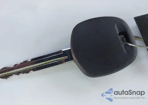 2005 Toyota Sequoia Limited V8 z USA, uszkodzony, nr VIN 5TDBT48AX5S235465